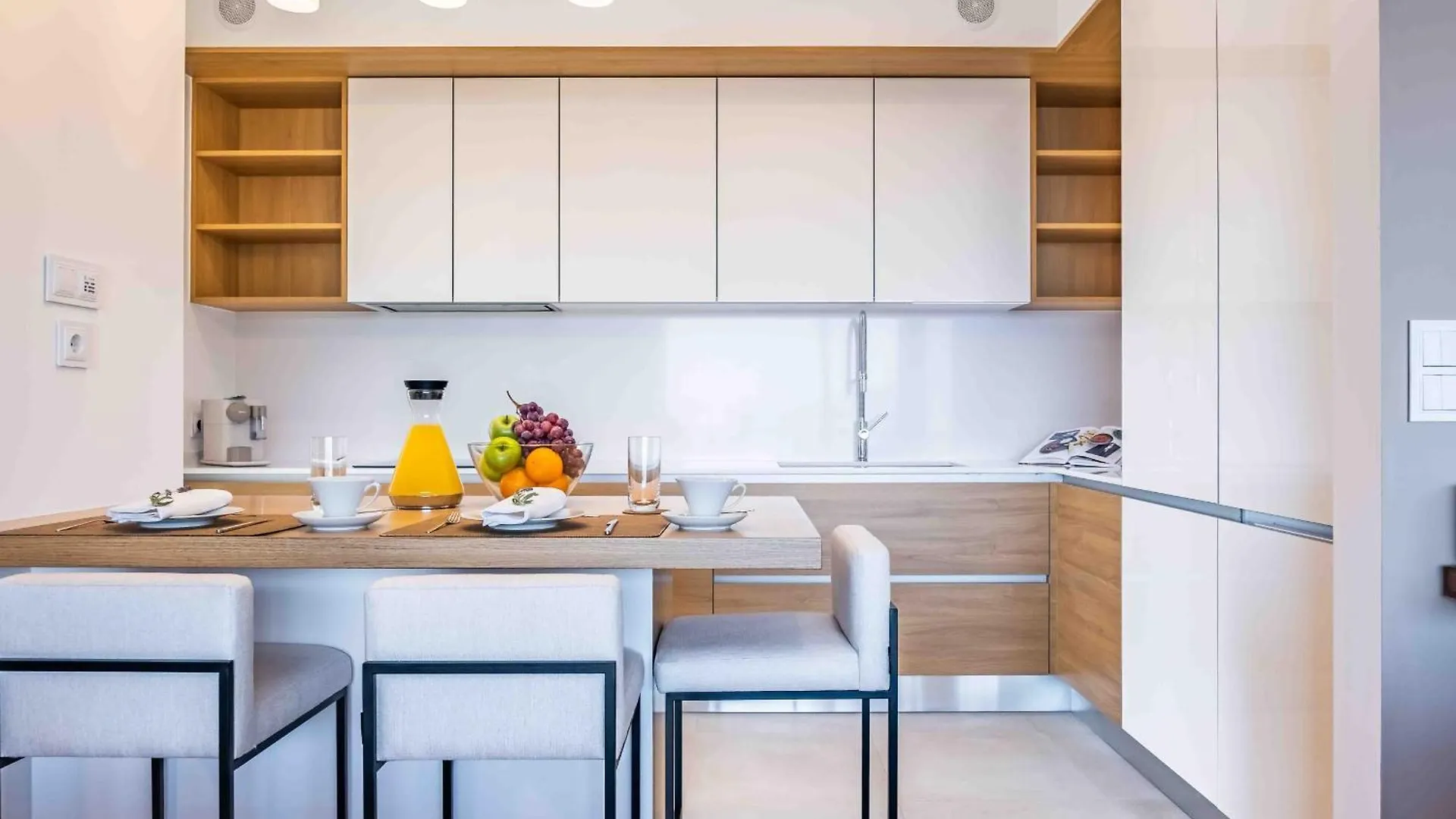 Maha By Kaamah - 2 Bedroom Oceanview Designer Apartment 푼샬