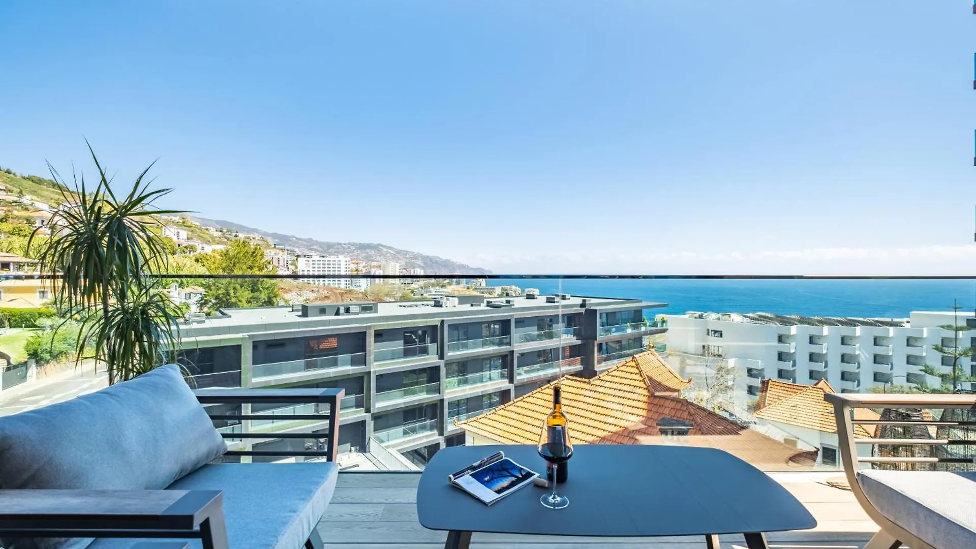 Maha By Kaamah - 2 Bedroom Oceanview Designer Apartment 푼샬 0*,